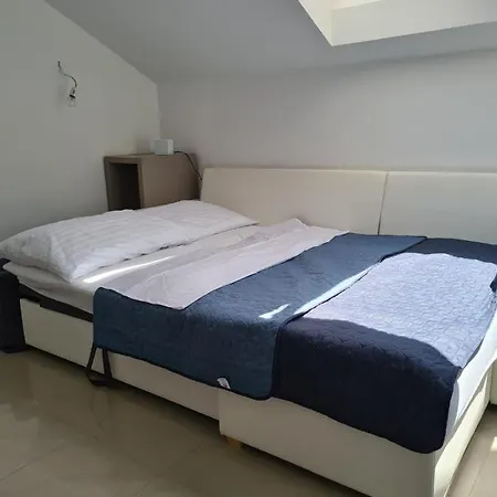 Lana Apartamento Sutivan